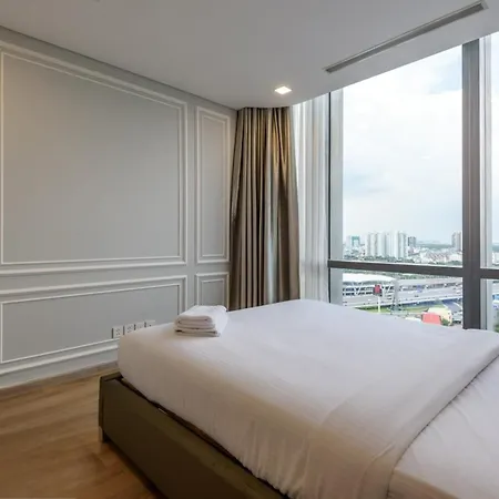 Landmark 81 Infinity Pool - Vip Apartment